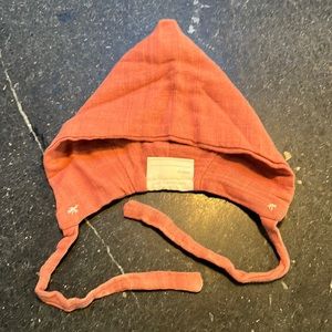Salmon colored baby / toddler bonnet